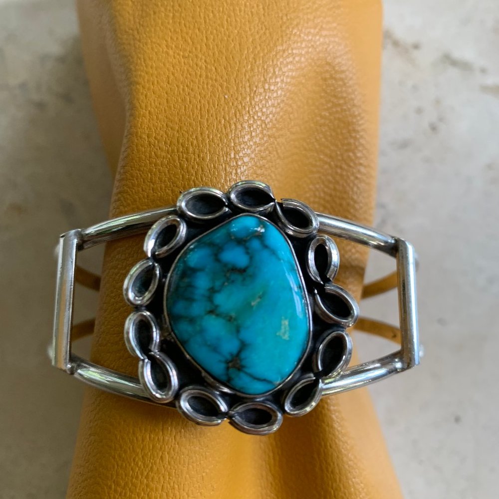 Vintage Navajo turquoise & sterling cuff bracelet